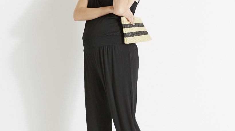 Five maternity looks comfortably cool for your summer vacation