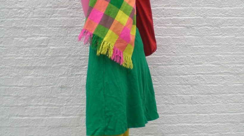How to Wear Neon