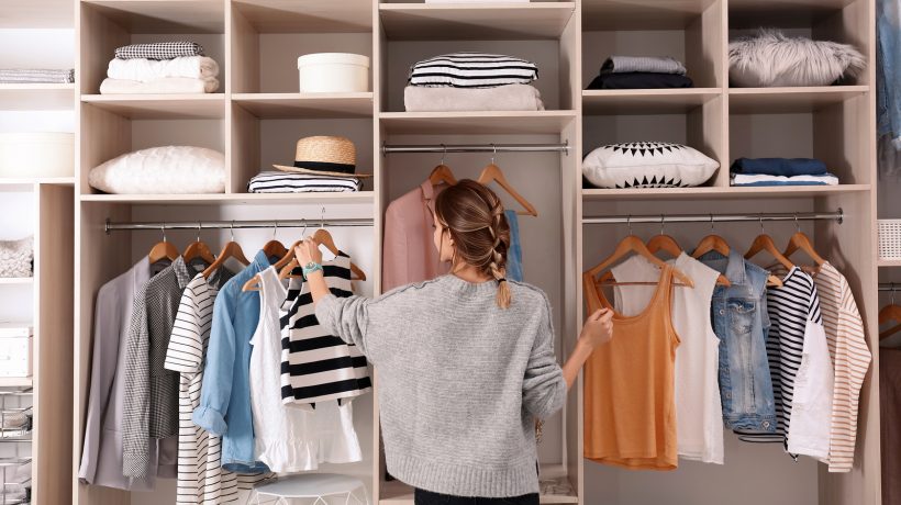 10 keys to clean and organize your wardrobe as an influencer