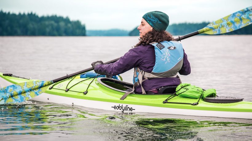 What to wear kayaking? Tips for choosing the perfects