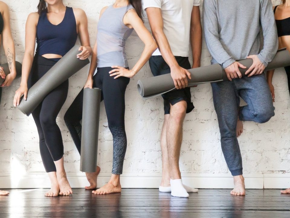 what to wear to yoga