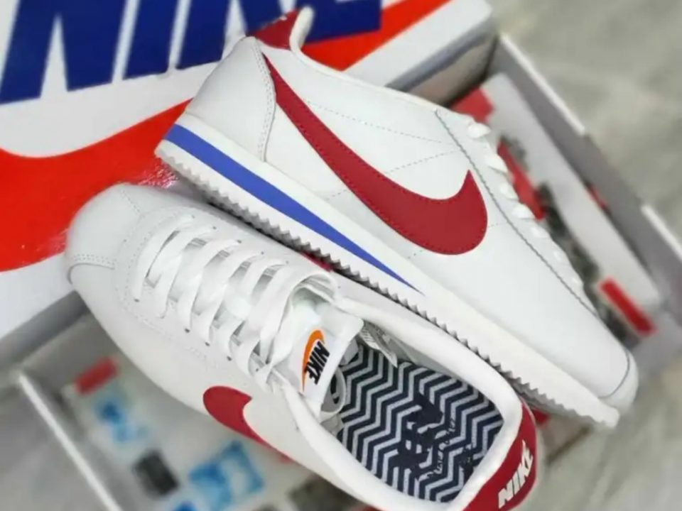 red white nike shoes