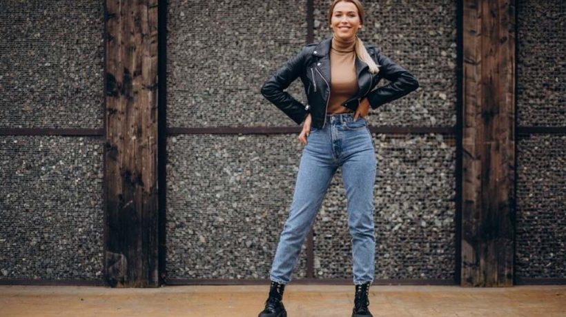 How to Style Faux Leather Leggings