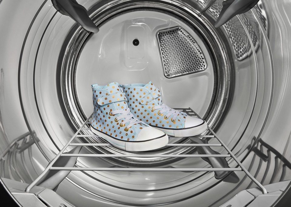 Can I wash shoes in a washing machine?