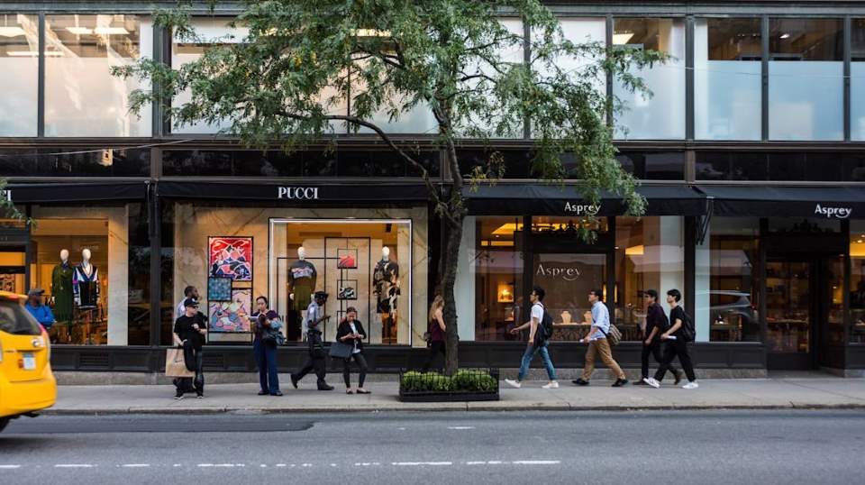 fashion stores in Hudson Heights
