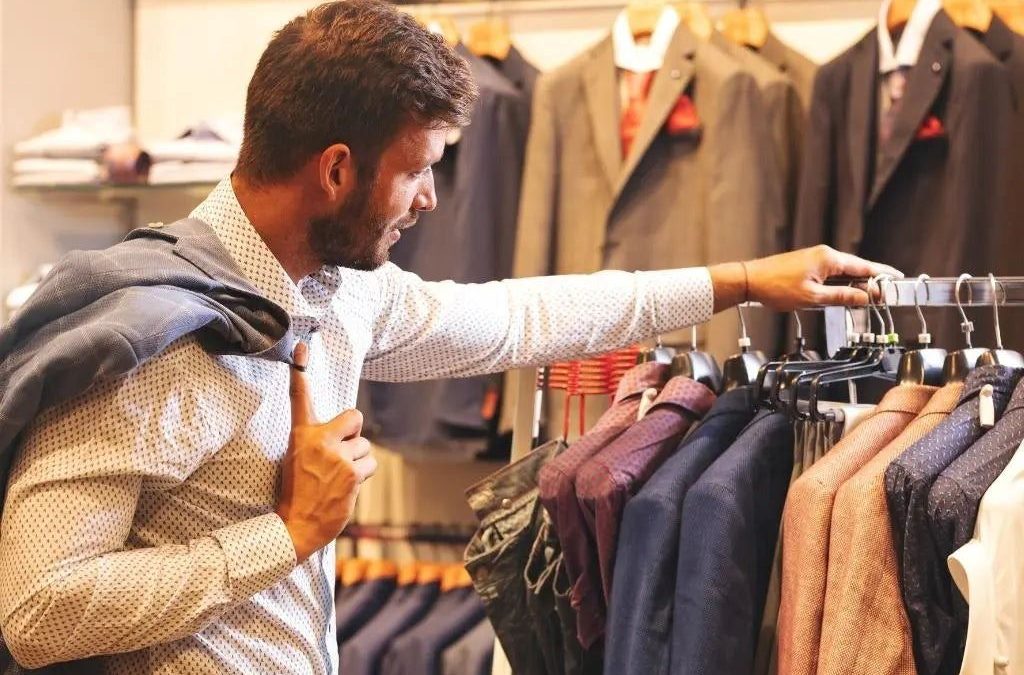Can I build a Men's essential wardrobe on a budget?